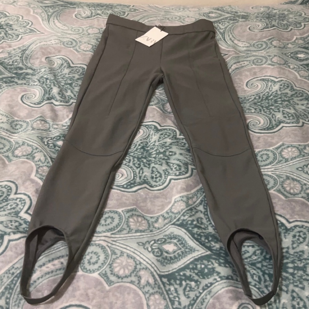 ❗️SOLD❗️Zara leggings *please read description*